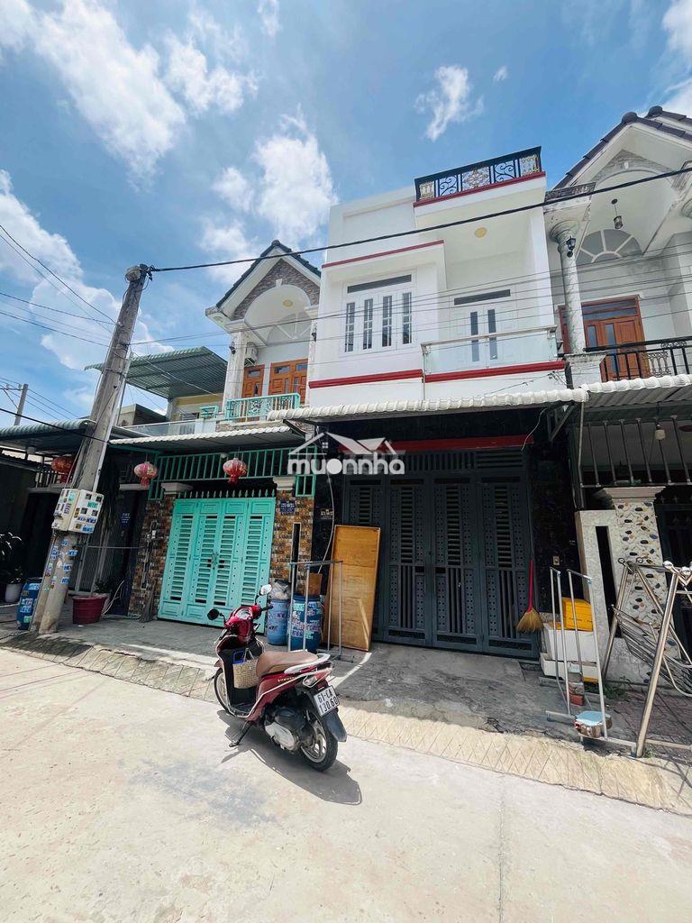 Nhà shr liền kề khu dân cư sát quốc lộ 1k