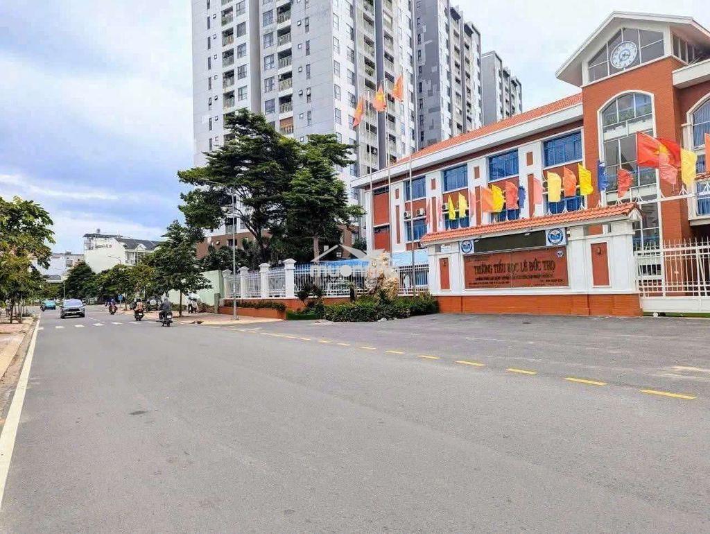 Chỉ còn 17.5 tỷ cho căn biệt thự ngay khu sài gòn coop  lđt, dt 150m2 - 4
