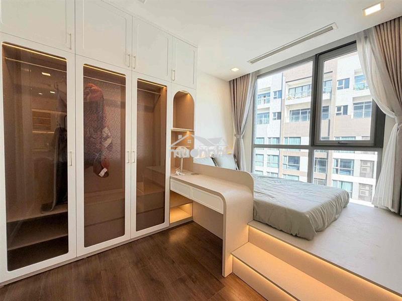 Bán 3pn-2bancong - p3.04 - dt:115m2 - nội thất cao cấp - giá : 15tỷ