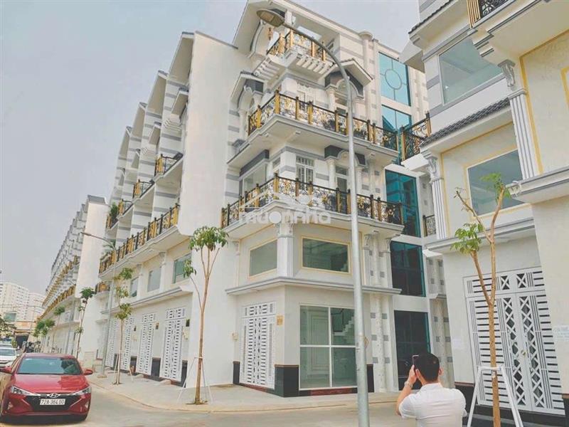 Nhà cao cấp shr ngay võ văn kiệt