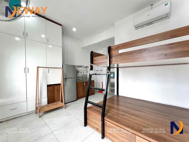 Siêu phẩm ban công , giường tầng, sẵn nội thất cơ bản gần vhu