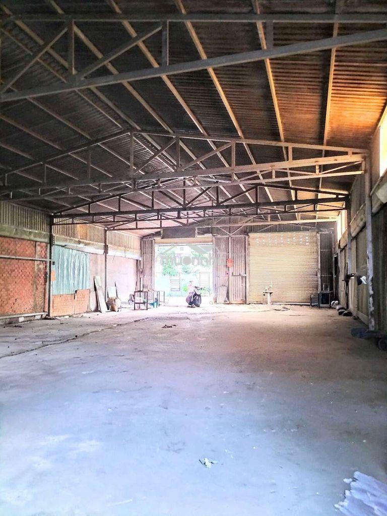 Xưởng 350m2 - gần kcn vĩnh lộc