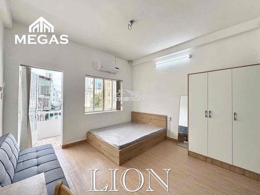Cho thuê 1pn ban công rộng 40m2 ngay toà nhà viettel - 4