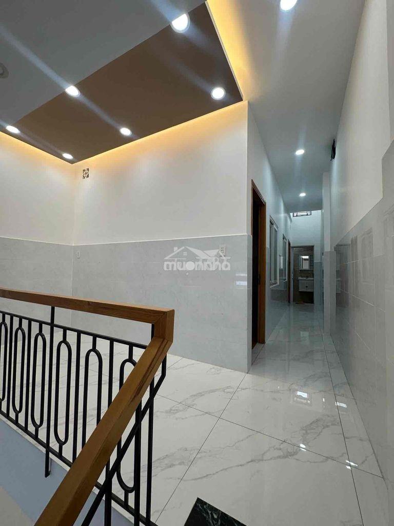 Bán nhà tân bình - 4.5x17 - 2 tâng cách 100m ra mặt tiền lạc long quân - 3