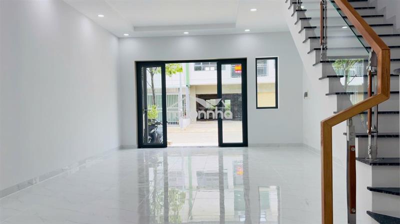 Cho thuê nhà nguyên căn kđt oasis bến cát, 3pn, 2wc, mới 100%