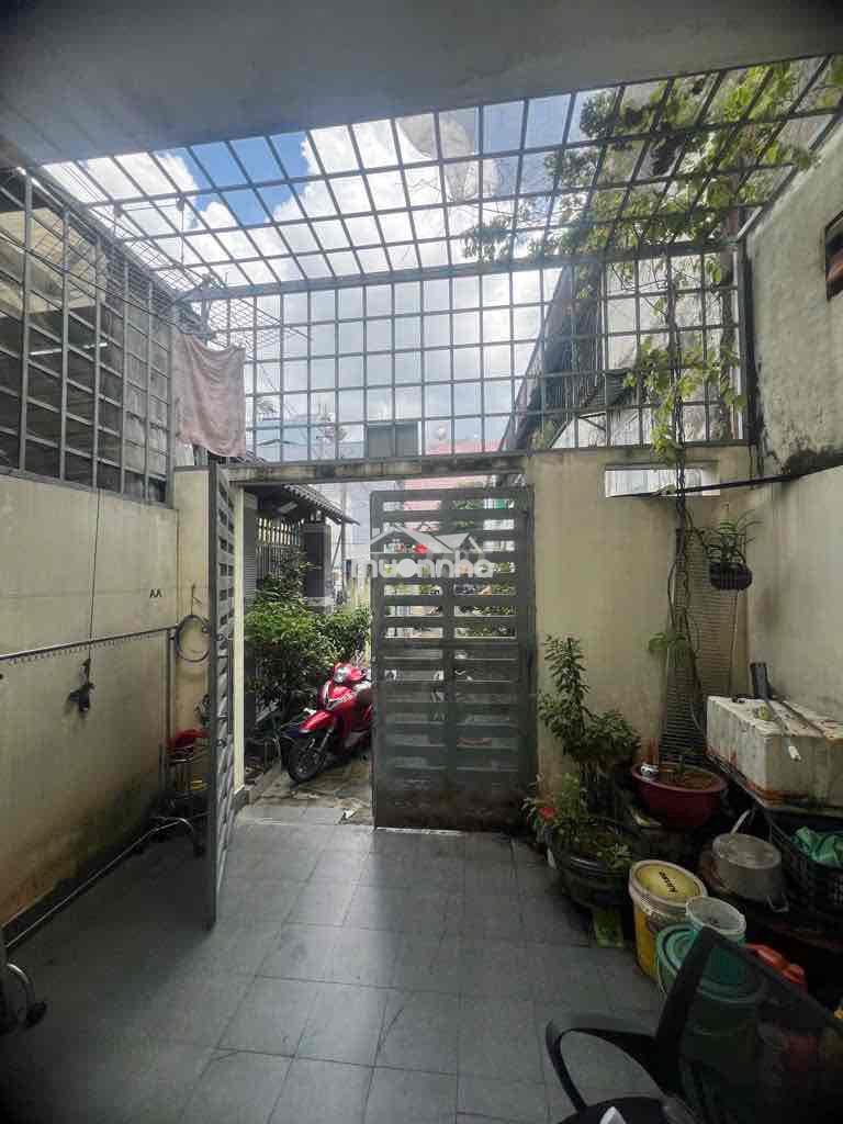 Nhà nguyên căn cho thuê giá rẻ khu tên lửa nhà rộng hẻm to - 3