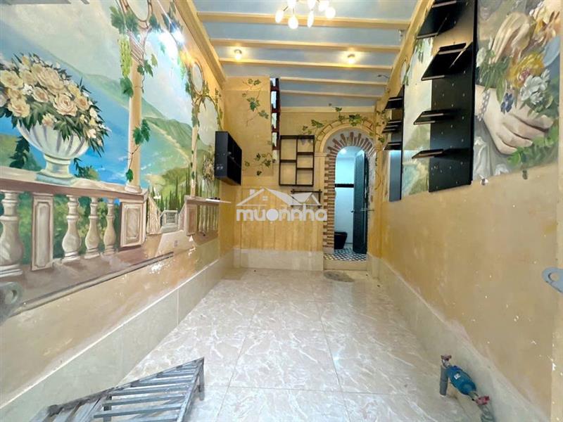 Nhà nguyên căn trần bình trọng 3 tầng – 8triệu/tháng