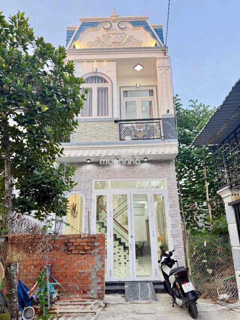 Cho thuê nhà mới đẹp có nội thất hẻm đường trần nam phú