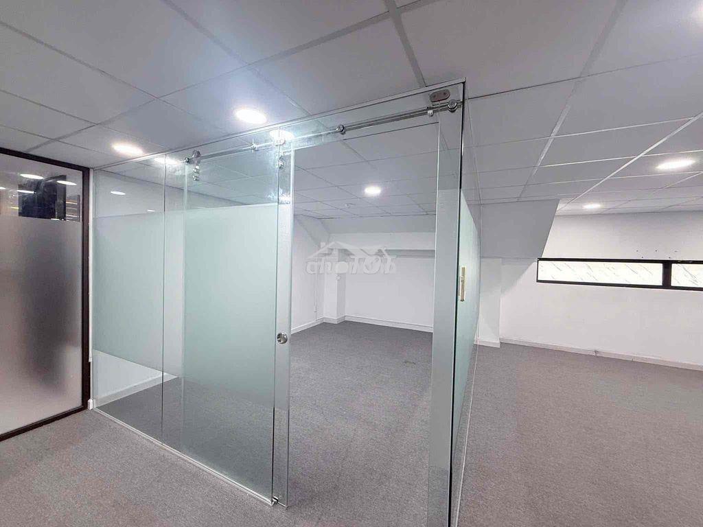 Hồng lĩnh q10 - tầng 5 - 60m2 - ngăn sẵn phòng - 3