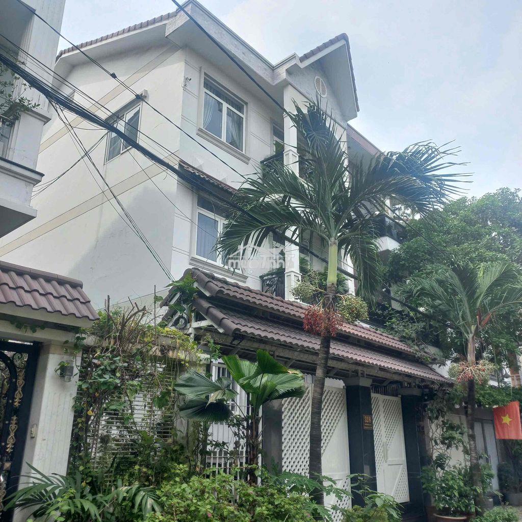 Nhà đúc 3,5 tấm phường đông hưng thuận q12 dt: 136m - 2