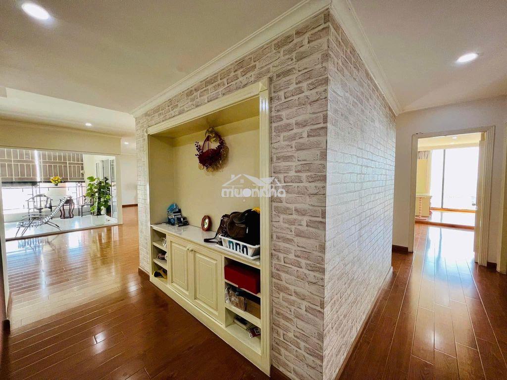 Phúc yên 1- penthouse 4pn 4wc 195m2 - 23 triệu - đủ nội thất - 4