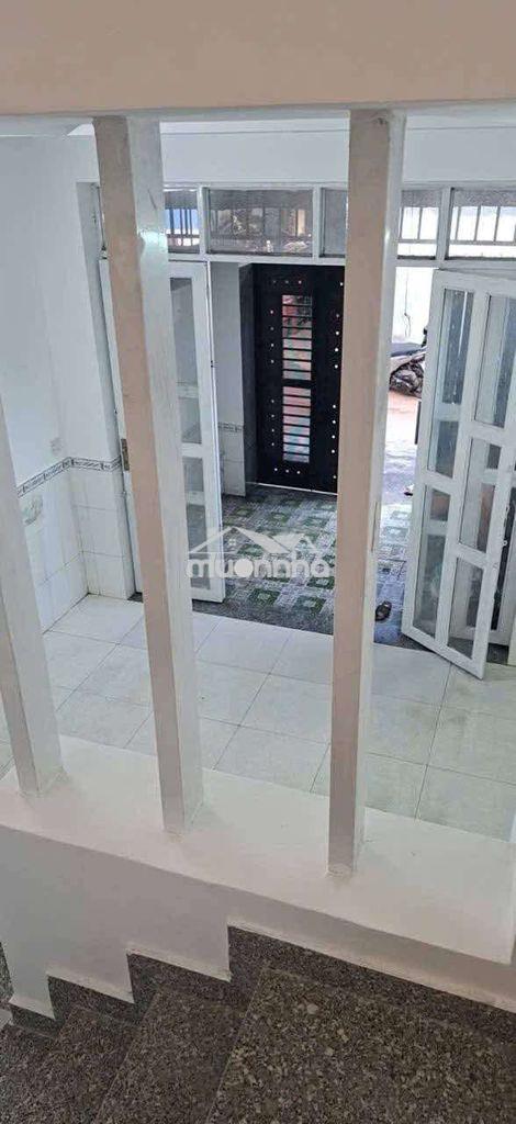 Nhà 1 lầu 2 phòng ngủ 2 tollet.sơn mới sạch sẽ  - 4