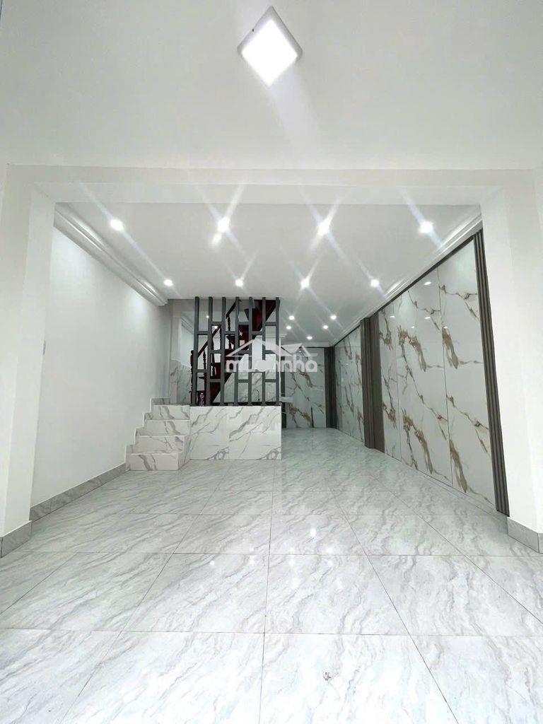 Nhà 2 tầng, hẻm xe hơi 8m, gần chung cư sơn kỳ.