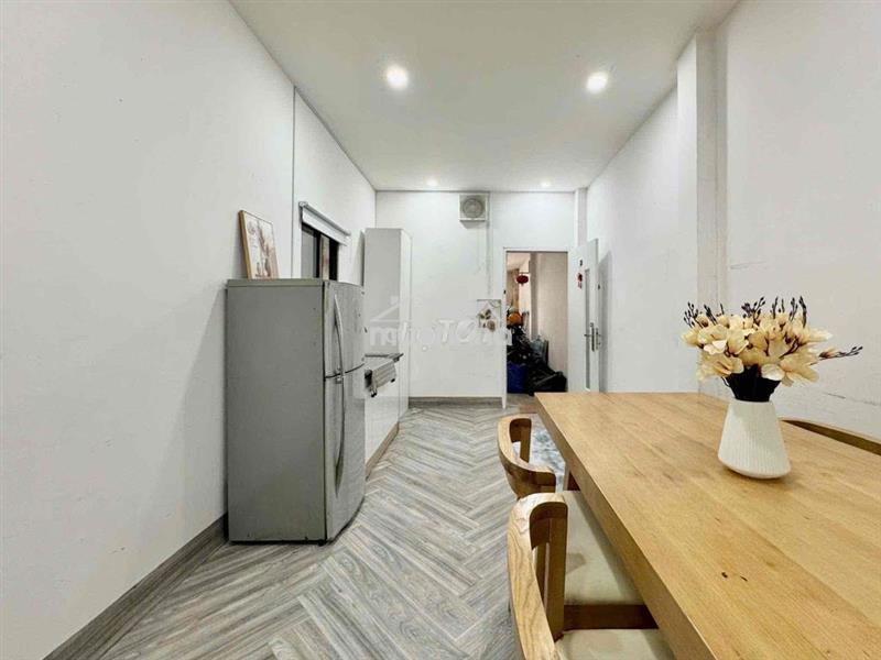 1pn tách bếp ngay khu dân cư thuận tiện đi trung tâm