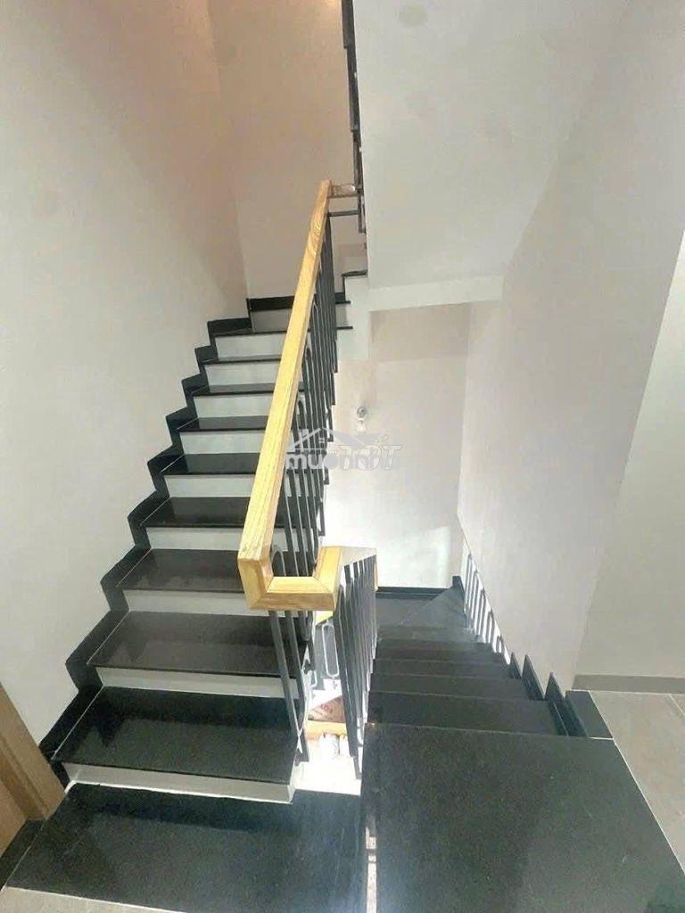 Hẻm 8m công viên nguyễn thế truyện_dt: 4.5mx18m_đúc 3.5 tấm 4pn_s.th - 4