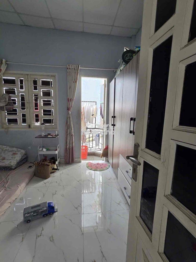 Nơ trang long, p11, bình thạnh – 2pn 2wc – sổ hoàn công - 26m  • kết c - 4