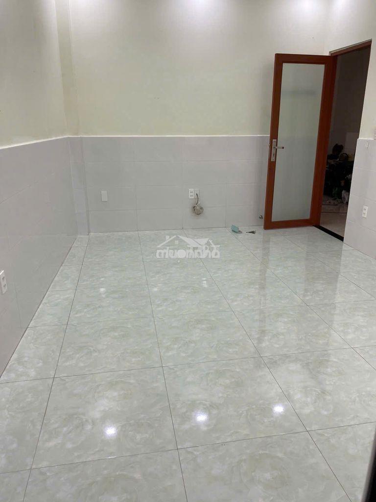 Thuê phòng giá tốt tiện nghi