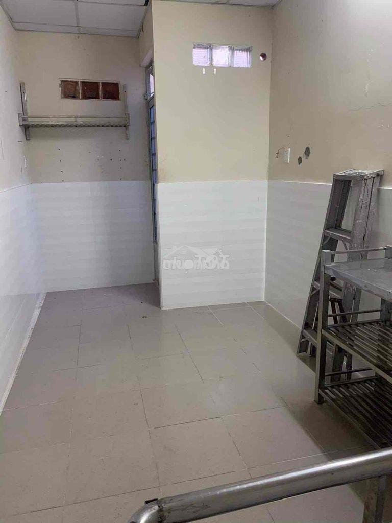 Bán nhà nhỏ trần văn đang quận 3