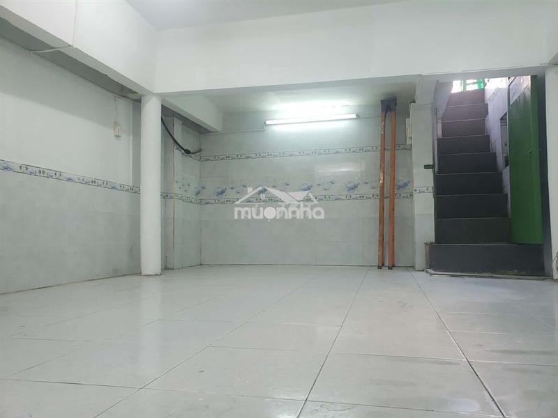 Cho thuê full tầng dưới ngay cầu bông - cách trung tâm q1 chỉ 2km