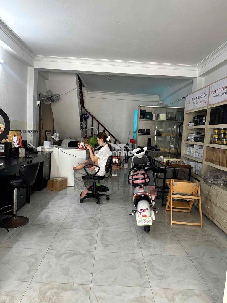 Nhà hẻm xe hơi