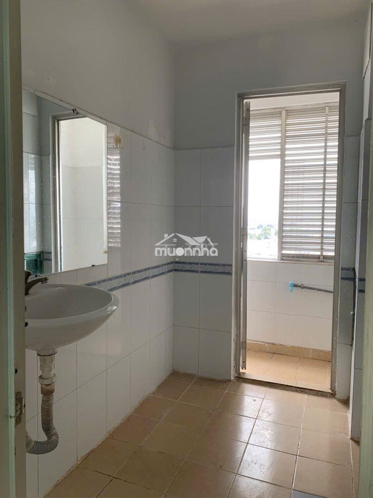 Bán căn hộ bàu cát 2 tân bình - lầu 2, 2pn 1wc giá 2,4 tỷ vnđ - 3