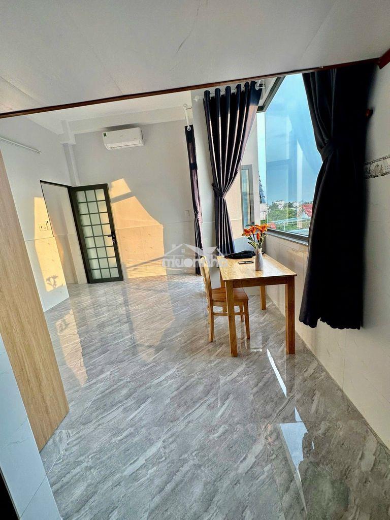 Phòng mới xây sau lưng trường nguyễn tất thành
