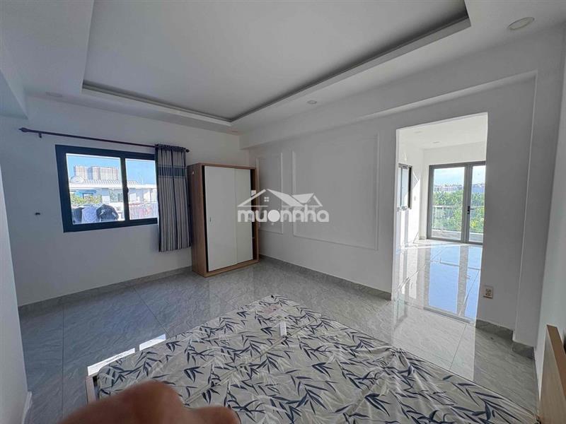 2 phòng ban công rộng, thoáng , mới như hình