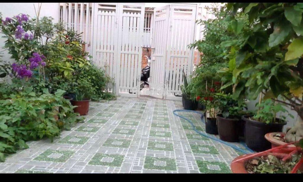 Cho thuê nhà 4 x 25m trệt lửng 2pn, 3vc có sân rộng nguyễn hữu tiến - 4
