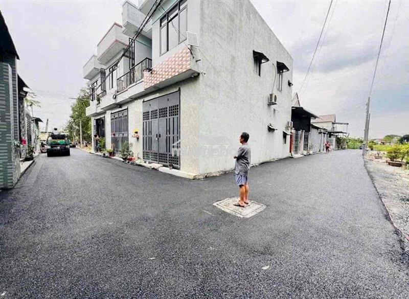 Đất nền sổ riêng thổ cư nằm trong kdc đông đúc, vị trí ngay chợ thạnh
