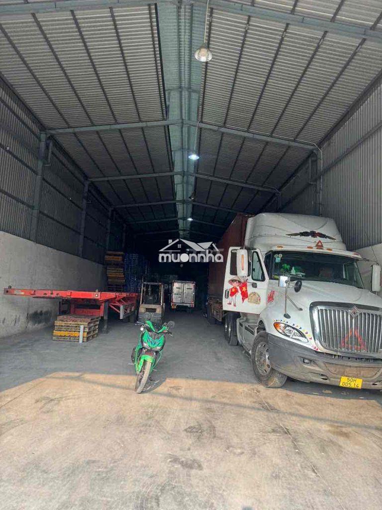 Mặt bằng kinh doanh đường trục chính 600m