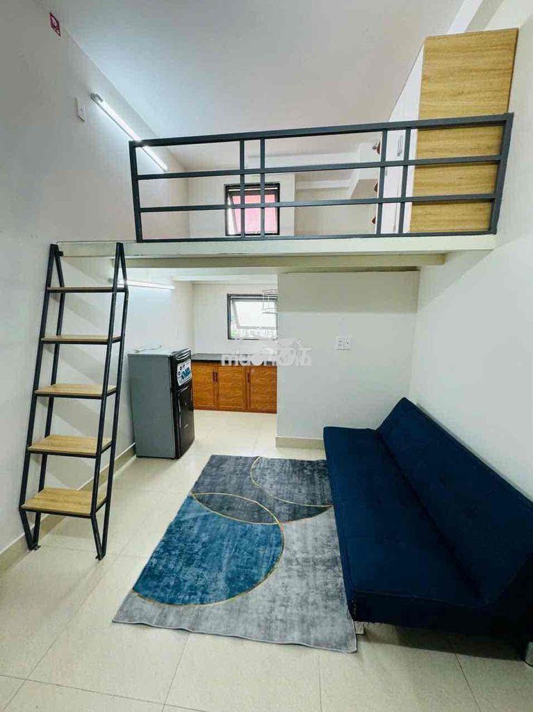 Duplex sạch sẽ, có thang máy