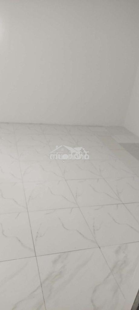 Phòng máy lạnh mát mẻ diện tích 30 mét vuông  gần đường lê trọng tán - 2