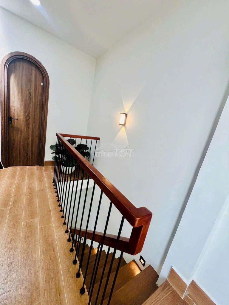 Nhà 3 tầng đầy đủ nội thất sát mặt tiền đường phan văn trị p7 q5 - 4