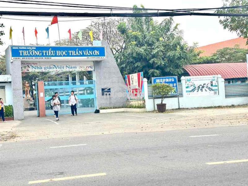 Cần bán lô đất 12x28,5 sổ riêng thổ cư , thích họp làm nhà vườn ,