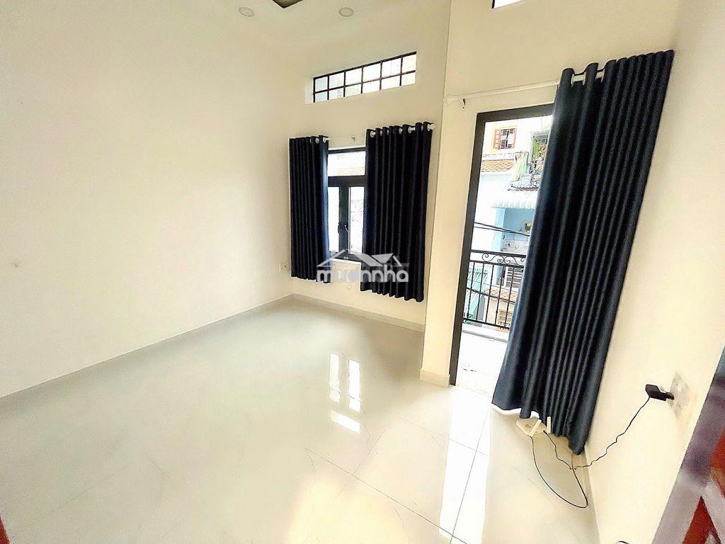 Cho thuê căn góc 2 mt hẻm 6 m thông  đường gò dầu 4 x 18 m đúc 1 lầu  - 4