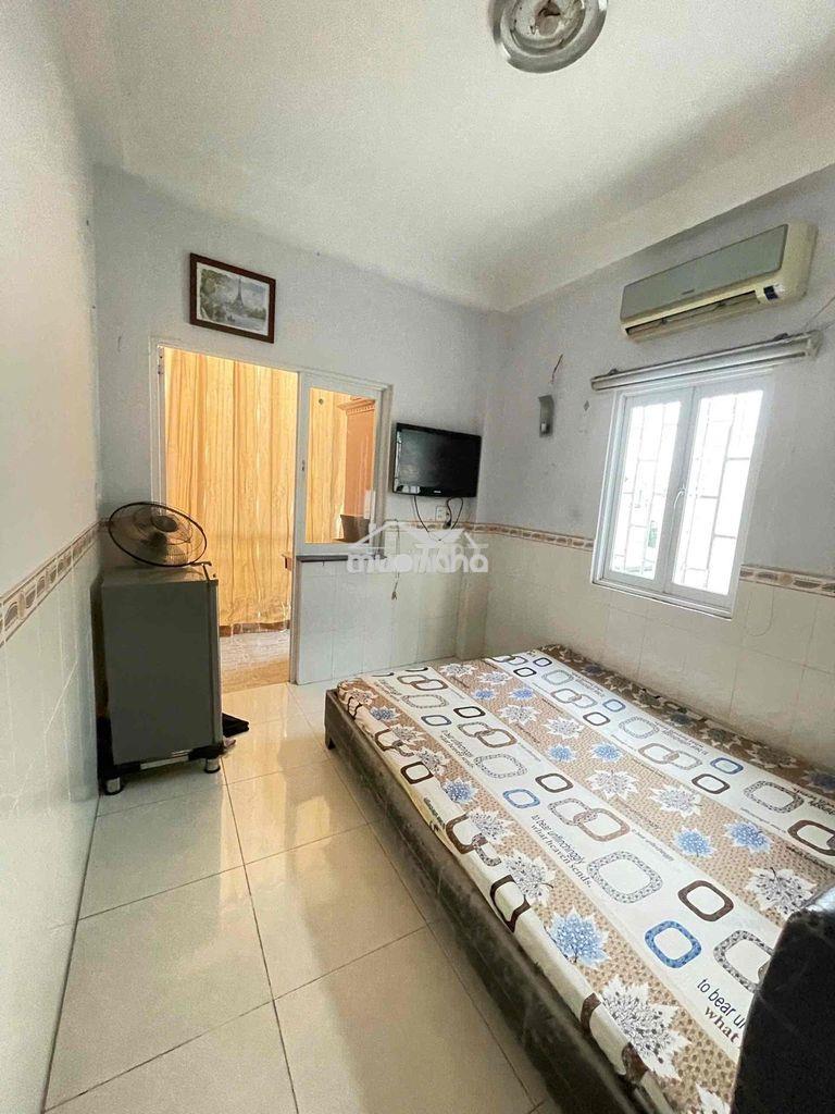Phòng trọ phú nhuận thuận tiện quận 3 quận 1 trống sẵn