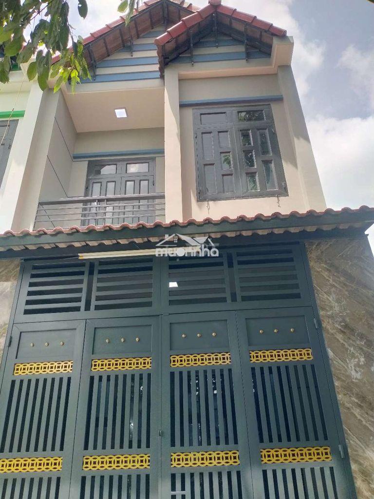 Nhà gần chợ liên ấp 2-6. dt 4 x 15 . nhà 1 trệt 1 lầu giá 2 tỷ 180