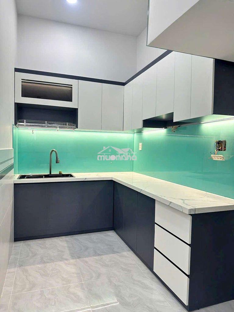 Hưng phú quận 8 - sát cầu chữ y - ngang 4.8m nở hậu -3pn (có pn trệt)  - 3