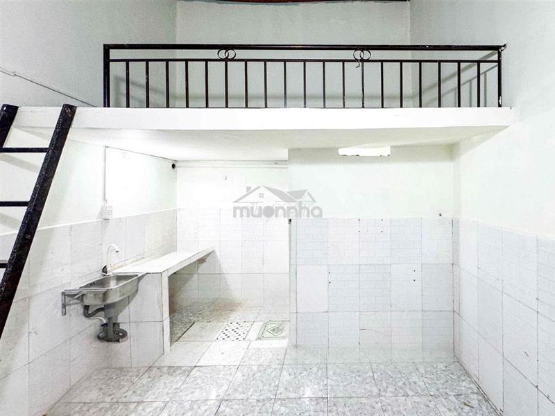 Trọ rẻ bèo ngã tư 550 