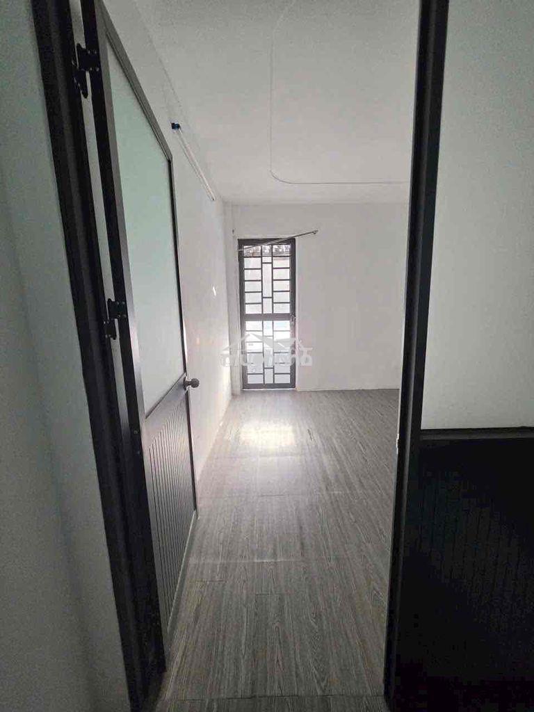 Cho thuê nhà mới xây chưa ai ở tân chánh hiệp q12 2pn hxh 6tr ở cả gd - 3