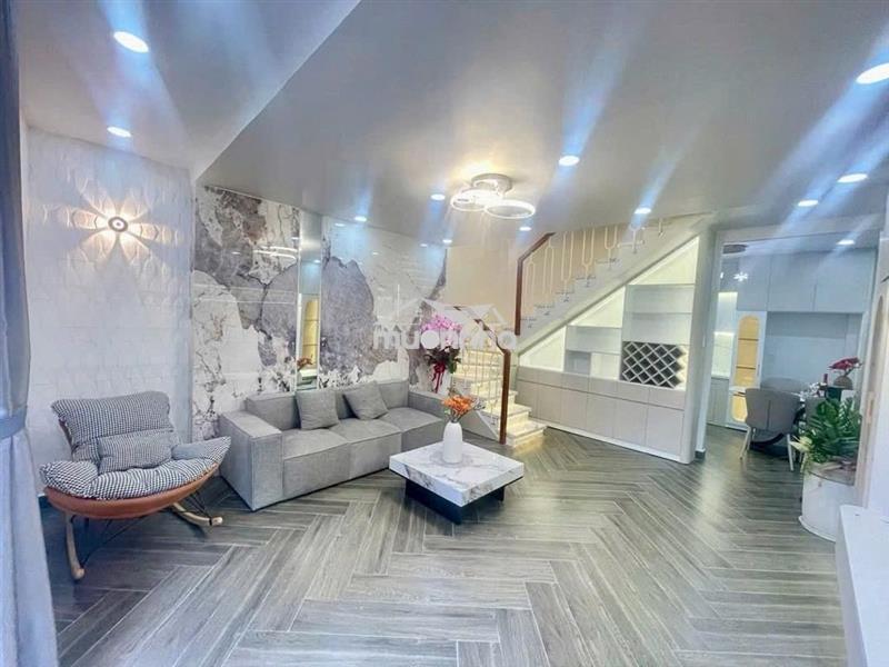 Nhà quận 7, ngang 4.6m, mới đẹp, gần nguyễn thị thập, chỉ 4.x tỷ