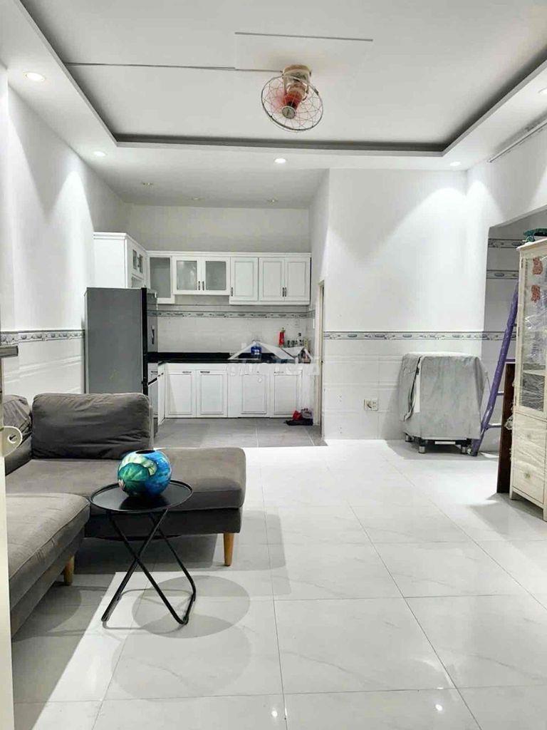 Nhỉnh 3tỷ sở hửu gần 40m 3pn ngay ngã 5 gò vấp sát bên tân bình sân ba - 3