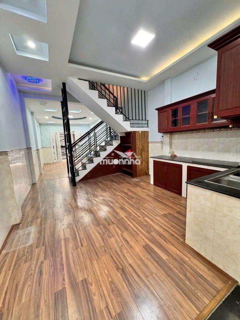 Cho thuê nhà đ/c 90/12 lê trọng tấn - 1 lầu -3pn-2wc- chính chủ