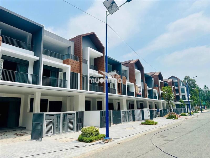 Cho thuê văn phòng artisan park bình dương, 95m2 bàn giao thô