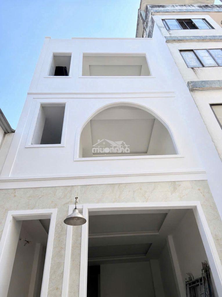 Hẻm an ninh sạch thoáng an dương vương q5 dt 5x10m cn 48m 4 tầng 8,9tỷ