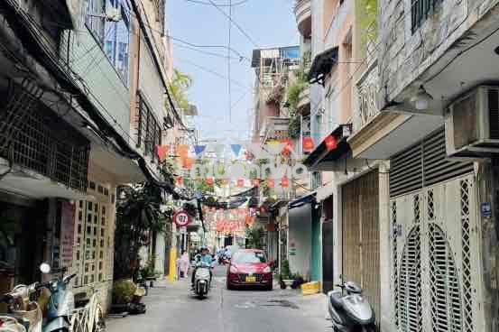 Nhà mới, hẻm rộng vị trí đẹp, 1 trệt 1 lầu, 2p. ngủ ok - 3