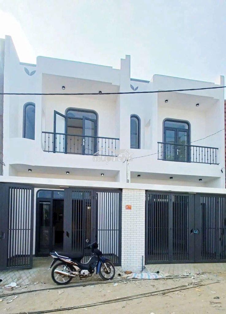 NHÀ 1 TRỆT 1 LẦU NGAY TRỤC 16