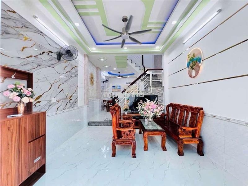 193/5c cao đạt q5 hẻm 6m dt .4x17m 2 lầu 3 phòng 3 máy lạnh 