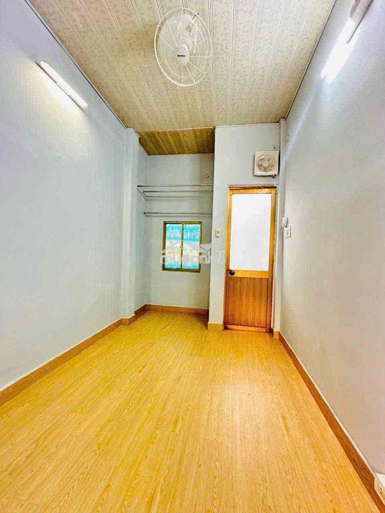 Nhà bán chính chủ 3 tầng đường nguyễn bĩnh khiêm quan 1 - 2