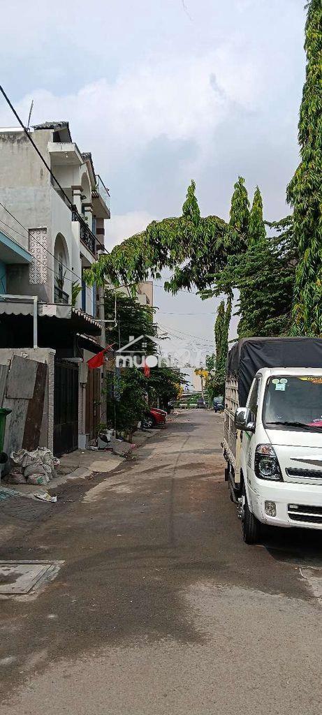 Bán lô đất hẻm xe hơi né nhau bên hông chợ đầu mối thủ đức 